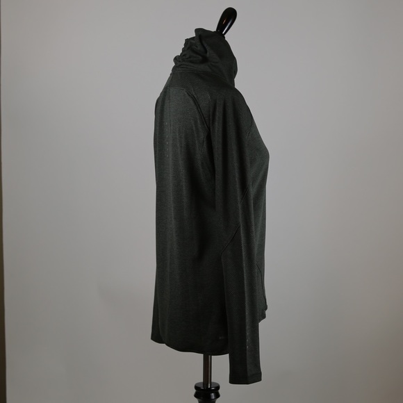 Nike AeroReact Women's Long-Sleeve Running Top - Picture 3 of 8